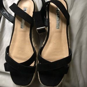 Platform sandals